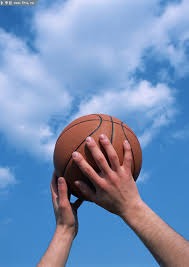 2023 年 MLB 常规赛：费城人队投手洛伦森投出无安打比赛