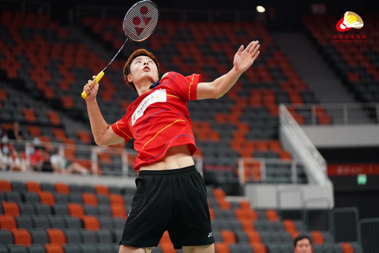 相比之下 相比之下