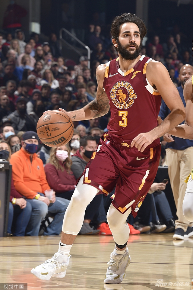 应也让队友 应也让队友